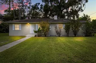 930 NE 14th Ave, Ocala, FL 34470 - Photo 1