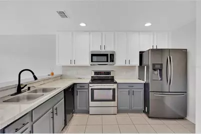 540 Cresting Oak Circle #11, Orlando, FL 32824 - Photo 2