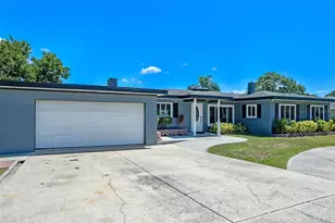 1016 Biltmore Dr NW, Winter Haven, FL 33881 - Photo 4