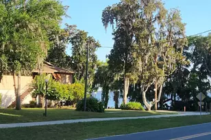 190 Hickory Woods Ct, Deltona, FL 32725 - Photo 2