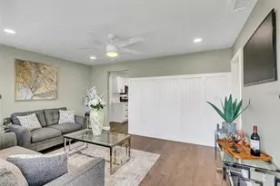 10420 Groton St, Orlando, FL 32817 - Photo 2