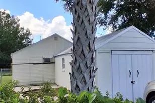 1604 Massachusetts Ave, Saint Cloud, FL 34769 - Photo 4