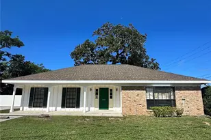 820 E Orange Ave, Eustis, FL 32726 - Photo 1
