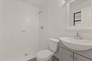 4823 Pine Needle Dr, Orlando, FL 32808 - Photo 12