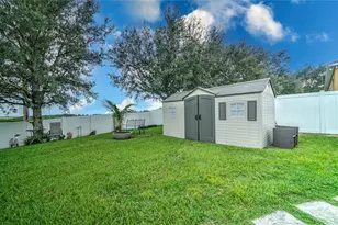 2015 Barstow Ln, Dundee, FL 33838 - Photo 36