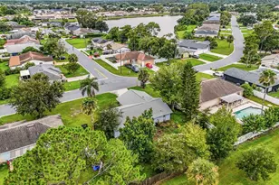 203 Larkspur Ct, Kissimmee, FL 34743 - Photo 10