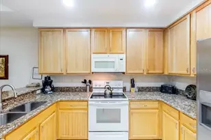 3050 Pirates Retreat Ct, Kissimmee, FL 34747 - Photo 6