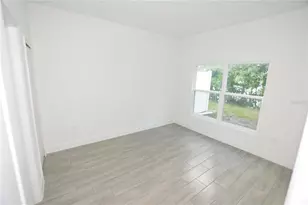 460 Lake Shore Pkwy, Davenport, FL 33896 - Photo 8