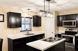 12937 Bridleford Dr, Gibsonton, FL 33534 - Photo 8