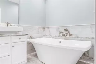 727 Park Lake Cir, Orlando, FL 32803 - Photo 24