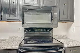 5977 Village Cir S, Orlando, FL 32822 - Photo 10