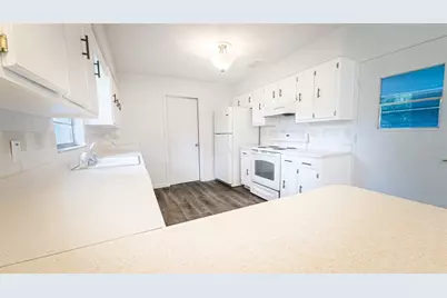 2104 NE 51st Place, Ocala, FL 34479 - Photo 4