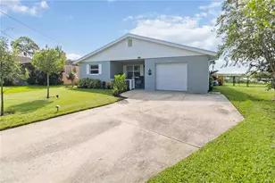 411 Acacia Cir, Port Orange, FL 32127 - Photo 2