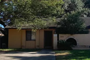 9868 Lancewood St, Orlando, FL 32817 - Photo 1