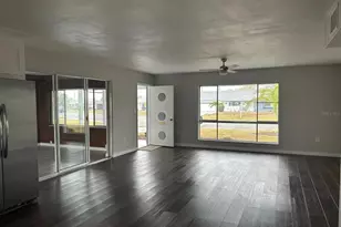 702 Desert Hills Way, Sun City Center, FL 33573 - Photo 8