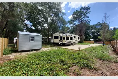 16067 SE 13th Street, Ocklawaha, FL 32179 - Photo 6