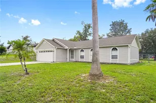 590 Twin Lake Ave, Deltona, FL 32738 - Photo 2