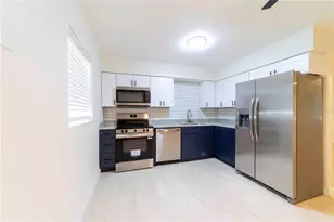 745 E Jackson Ave, Mount Dora, FL 32757 - Photo 6