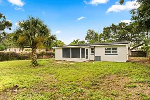 6722 Edgewater Dr, Orlando, FL 32810 - Photo 18