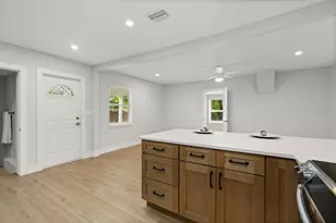 6722 Edgewater Dr, Orlando, FL 32810 - Photo 6