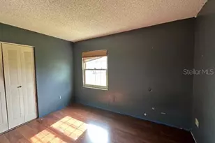 329 Oak Track Dr, Ocala, FL 34472 - Photo 10