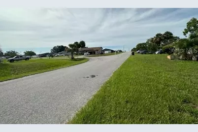 329 Oak Track Drive, Ocala, FL 34472 - Photo 18