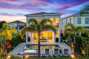 1117 Castle Pines Ct, Reunion, FL 34747 - Photo 2