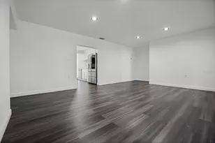 1070 Jasmine St, Eustis, FL 32726 - Photo 10