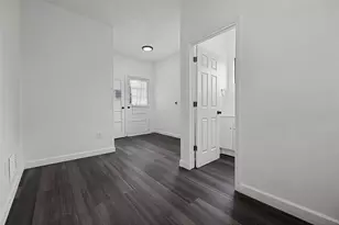 1070 Jasmine St, Eustis, FL 32726 - Photo 6