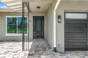 572 Baywood Dr N, Dunedin, FL 34698 - Photo 8