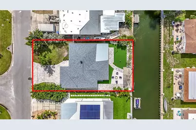 572 Baywood Drive N, Dunedin, FL 34698 - Photo 2