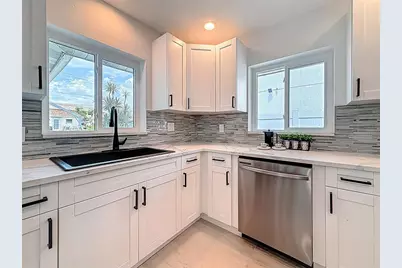 572 Baywood Drive N, Dunedin, FL 34698 - Photo 20