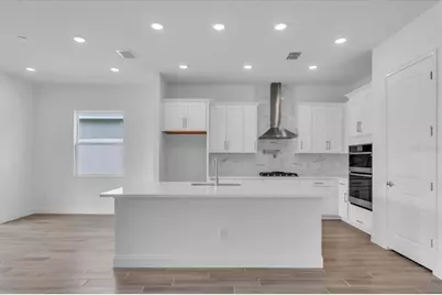 2302 Lone Tree Bend, Zephyrhills, FL 33541 - Photo 2