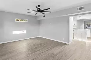 3169 Bellevue St, Sarasota, FL 34237 - Photo 10