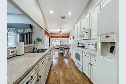 230 E Boston, Hernando, FL 34442 - Photo 12