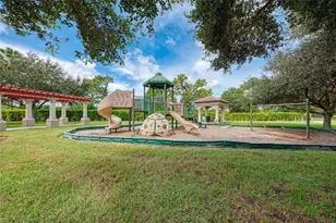 1310 Cielo Ct, North Venice, FL 34275 - Photo 16