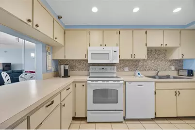 13720 Gulf Boulevard #609, Madeira Beach, FL 33708 - Photo 16