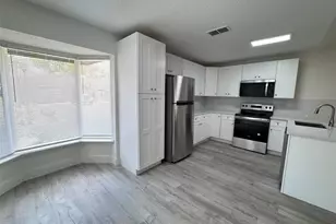 475 Blue Bird St, Apopka, FL 32703 - Photo 4