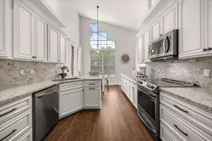 9285 Wickham Way, Orlando, FL 32836 - Photo 10