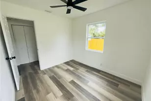 781 58th Ave NE, Saint Petersburg, FL 33703 - Photo 22