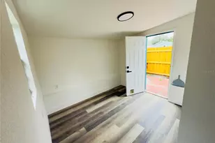 781 58th Ave NE, Saint Petersburg, FL 33703 - Photo 24