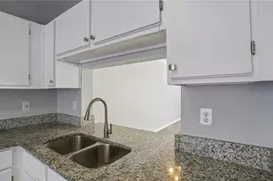 6294 River Run Pl, Orlando, FL 32807 - Photo 12