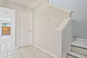 6294 River Run Pl, Orlando, FL 32807 - Photo 2