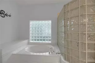 1521 Edgewater Dr, Mount Dora, FL 32757 - Photo 32