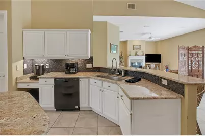 1521 Edgewater Drive, Mount Dora, FL 32757 - Photo 38