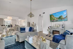 2950 Silver Ridge Dr, Orlando, FL 32818 - Photo 14