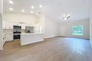 8827 N Mendoza Way, Citrus Springs, FL 34434 - Photo 4