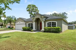 975 Avis Ln, Deltona, FL 32738 - Photo 2