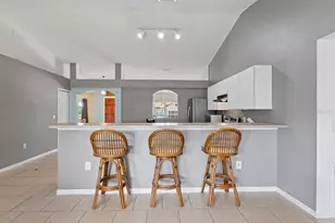 975 Avis Ln, Deltona, FL 32738 - Photo 10