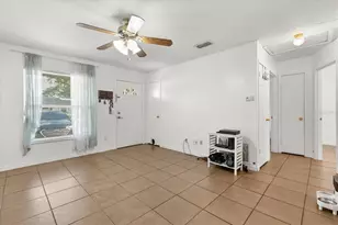 6844 Longmeade Ln, Orlando, FL 32822 - Photo 4